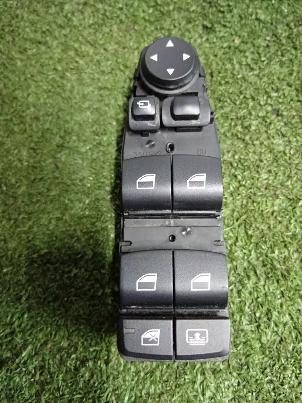 Блок управления стеклоподъемниками