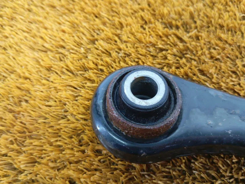 Рычаг подвески