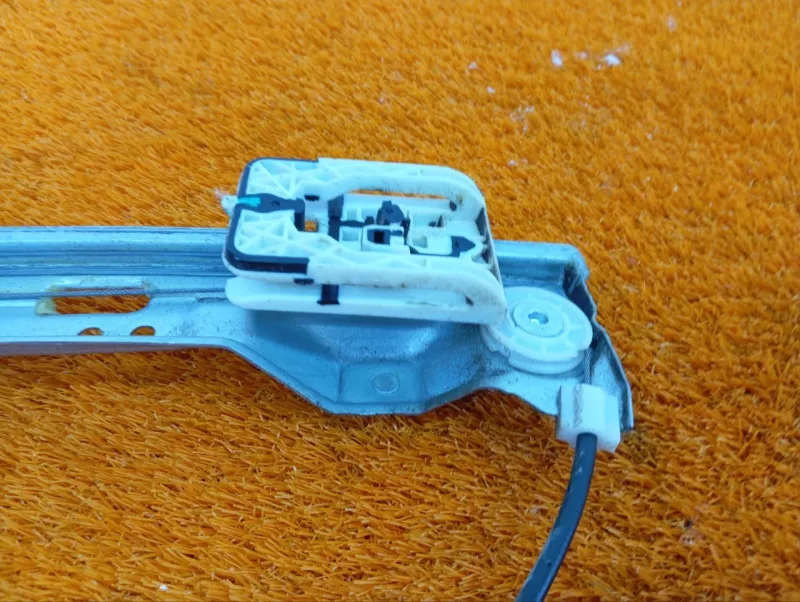 Стеклоподъемник