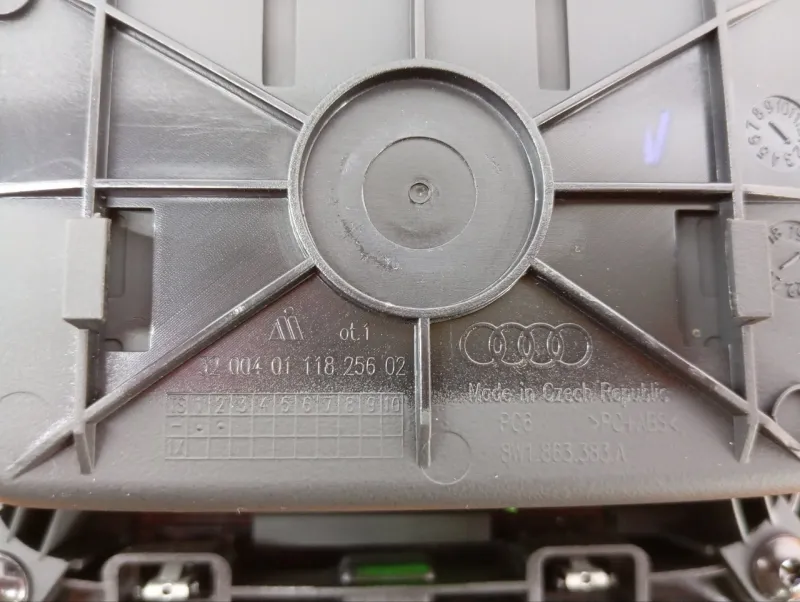 Накладка центральной консоли