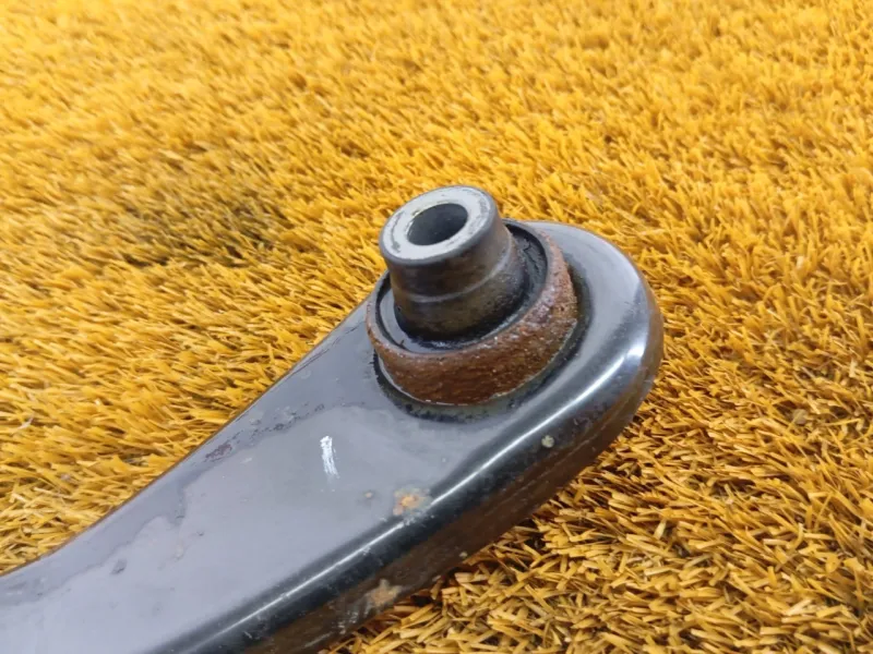 Рычаг подвески