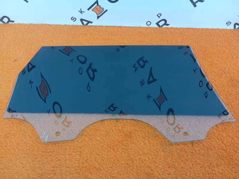 Стекло двери