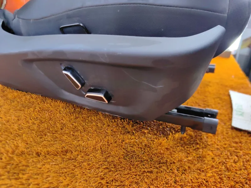 Сиденье Changan UNI-V 2023 C281F2711010148, переднее правое