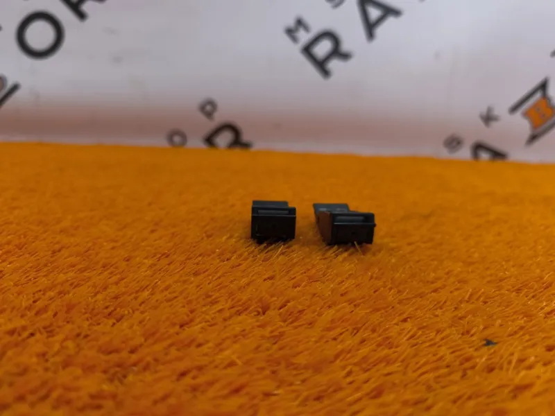 Форсунка стеклоомывателя