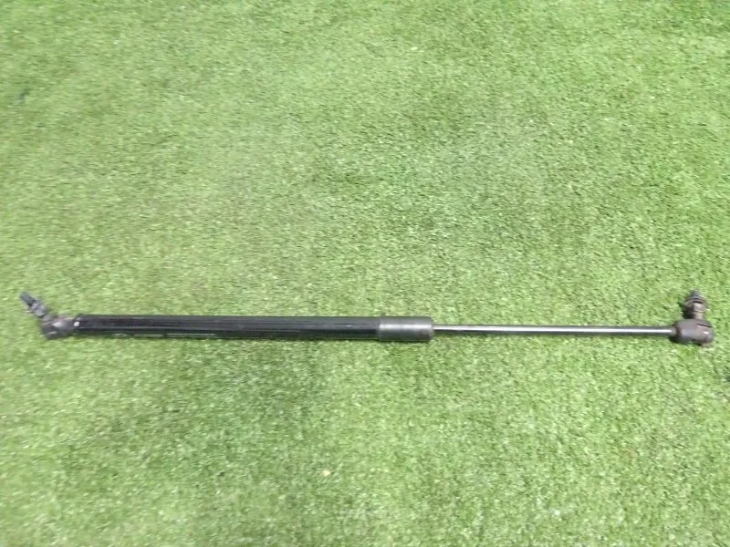 Амортизатор крышки багажника