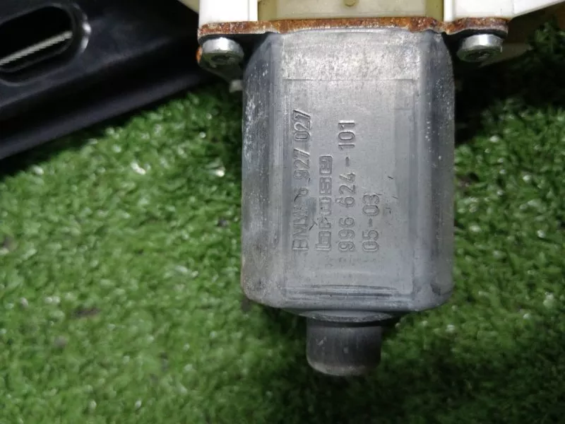 Стеклоподъемник BMW 3-Series 2005 51337140587 E90, передний левый