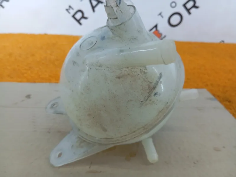 Бачок расширительный