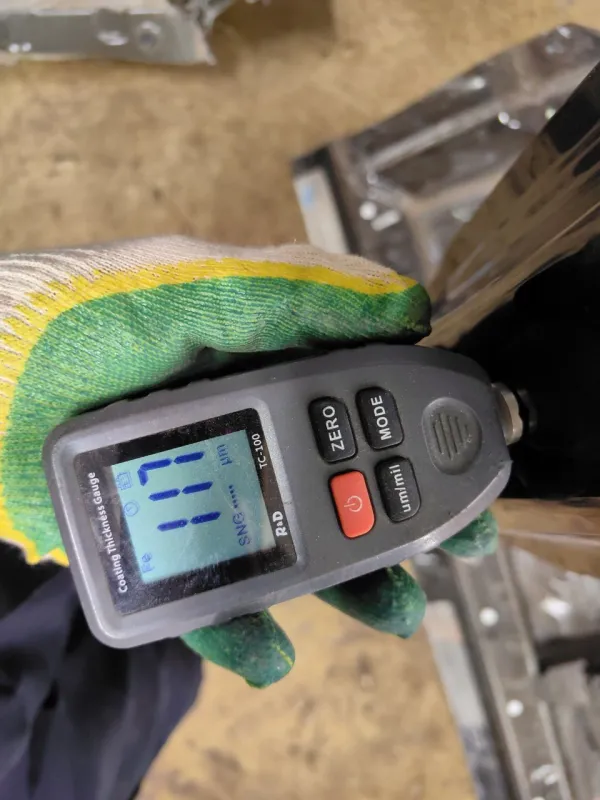 Порог с центральной стойкой