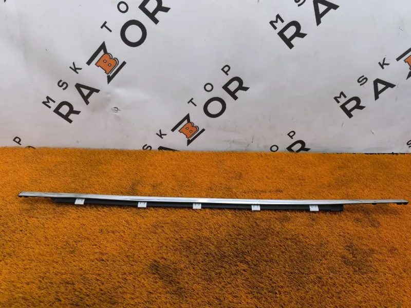 Молдинг стекла