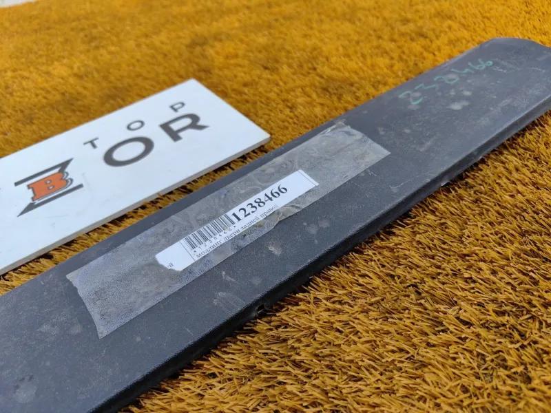 Молдинг двери