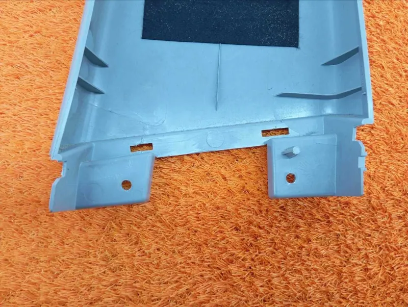 Обшивка центральной стойки