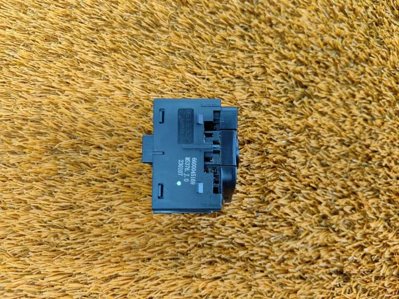 Джойстик регулировки зеркал