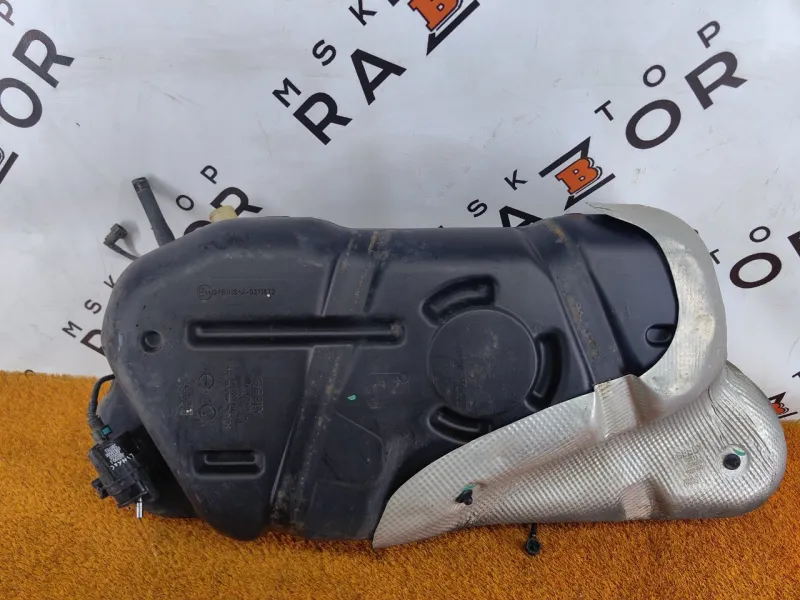 Бак топливный