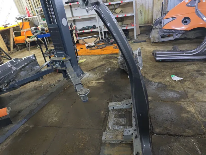 Порог с центральной стойкой