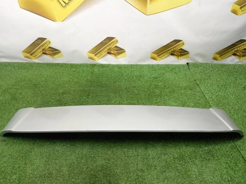 Спойлер багажника