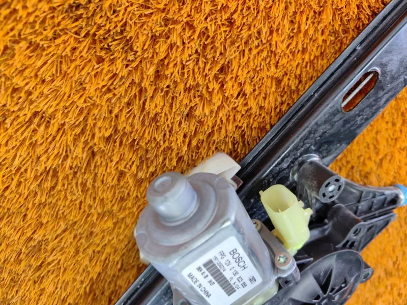 Стеклоподъемник