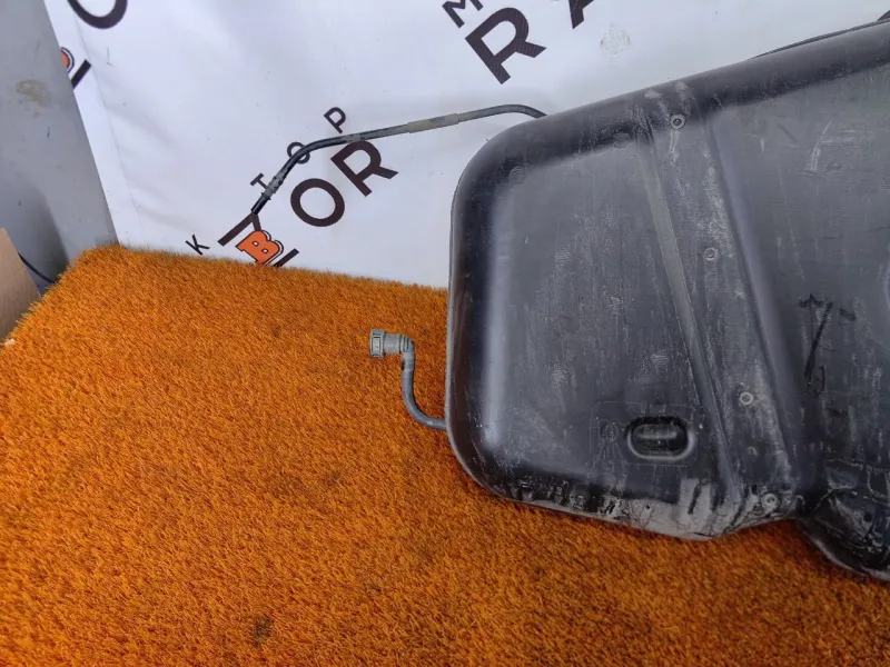 Бак топливный