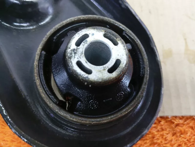 Рычаг подвески