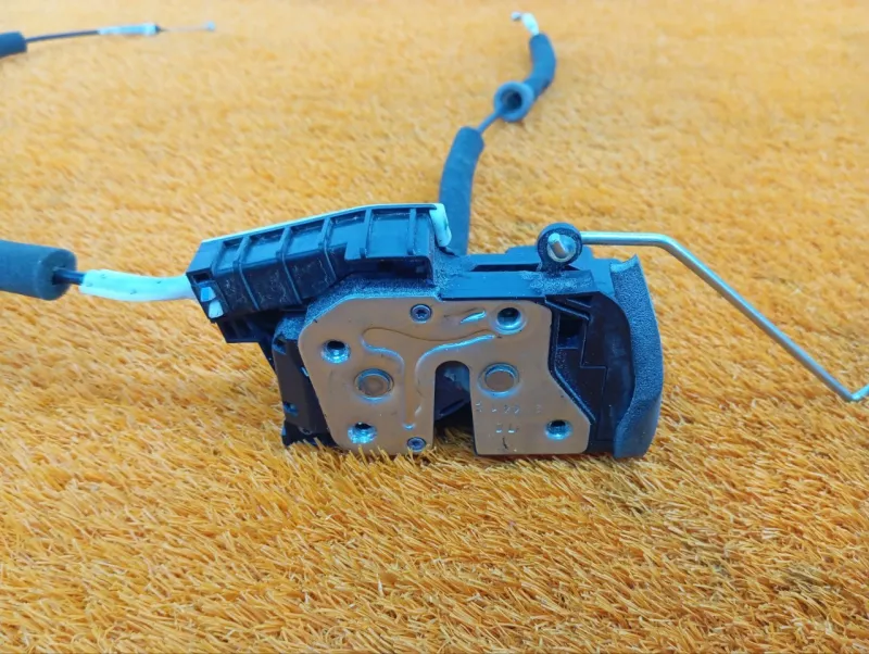 Замок двери