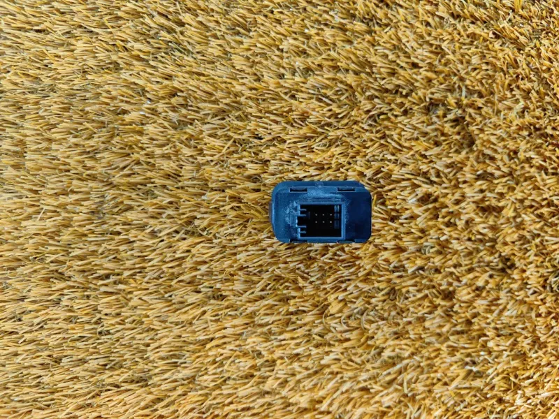 Кнопка багажника