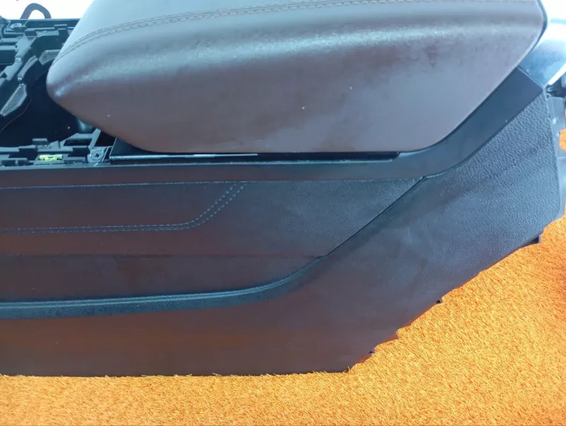 Консоль центральная