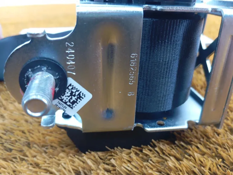 Ремень безопасности