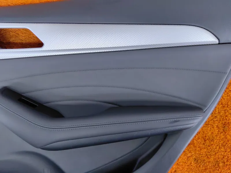 Обшивка двери