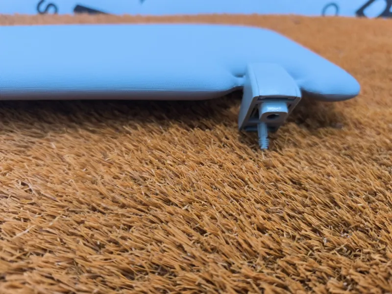 Козырек солнцезащитный