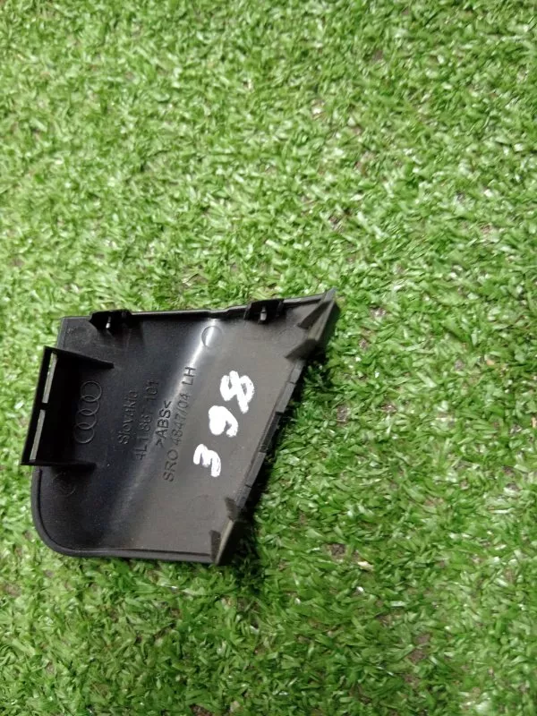 Накладка двери Audi Q7 2011 4L1867101 4L, передняя левая