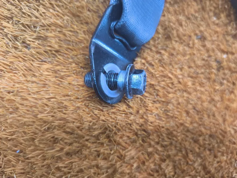 Ремень безопасности