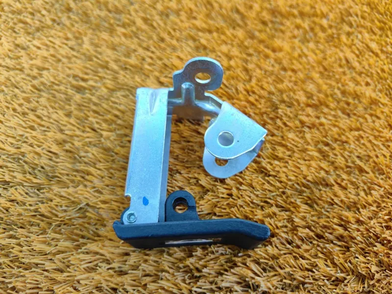 Ручка открывания капота