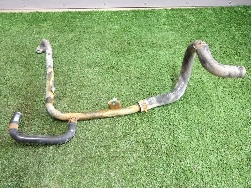 Трубка системы охлаждения