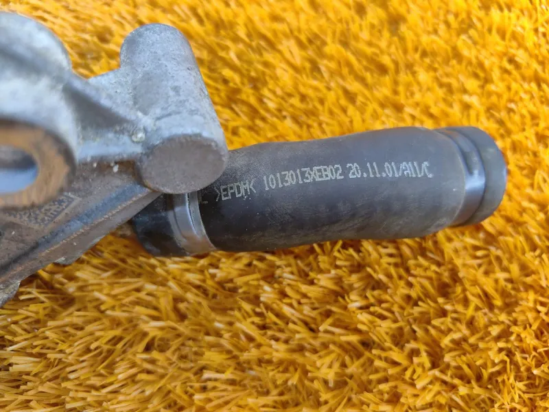 Кронштейн масляного фильтра