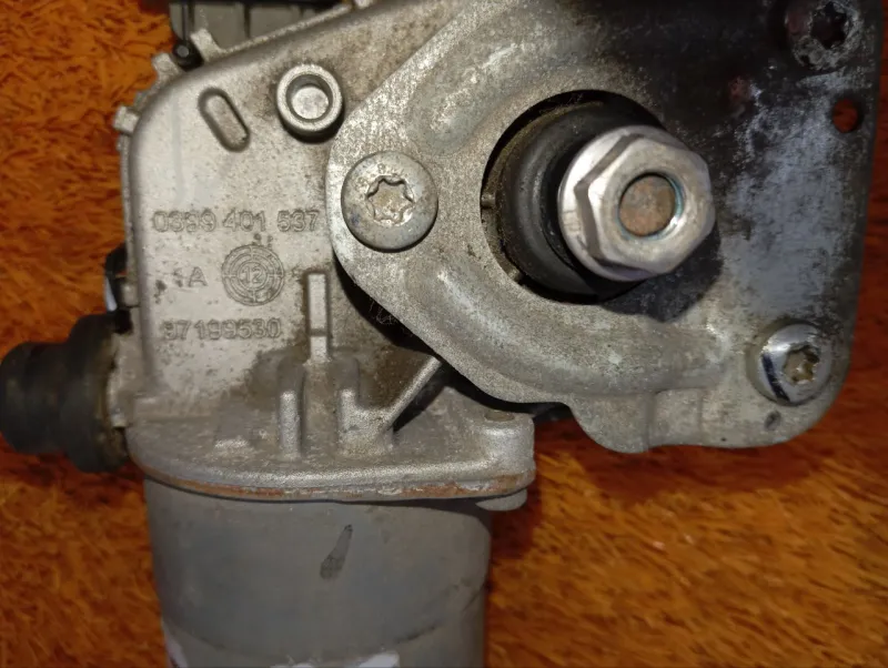 Моторчик стеклоочистителя