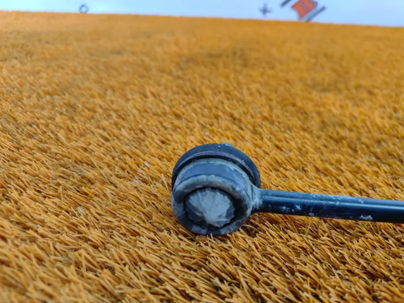 Стойка стабилизатора