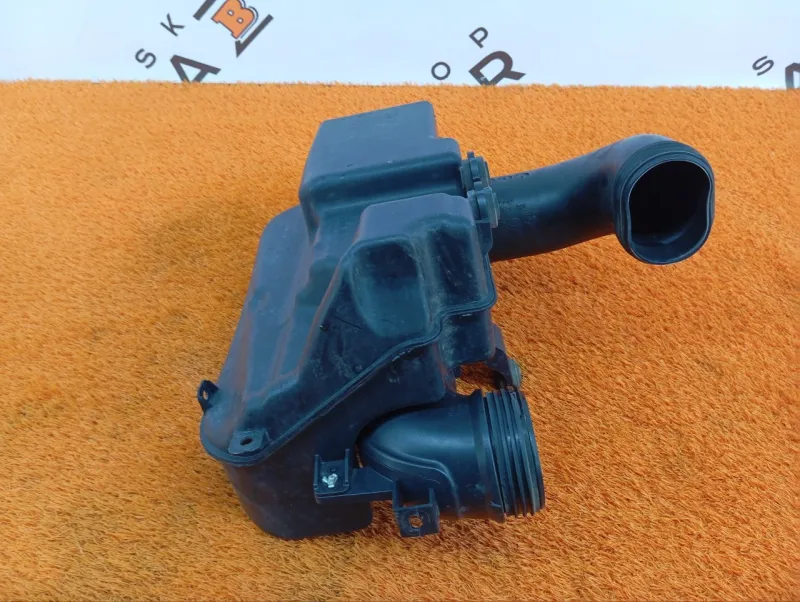 Резонатор воздушного фильтра