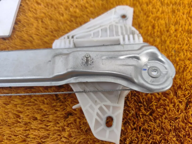 Стеклоподъемник