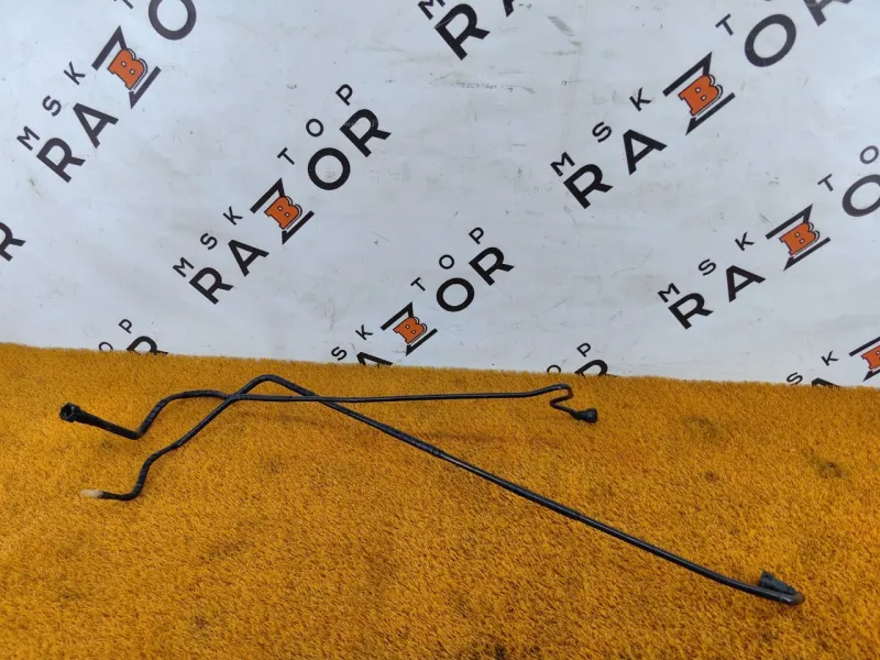 Трубка топливная