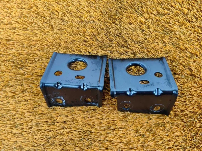 Крепление радиатора