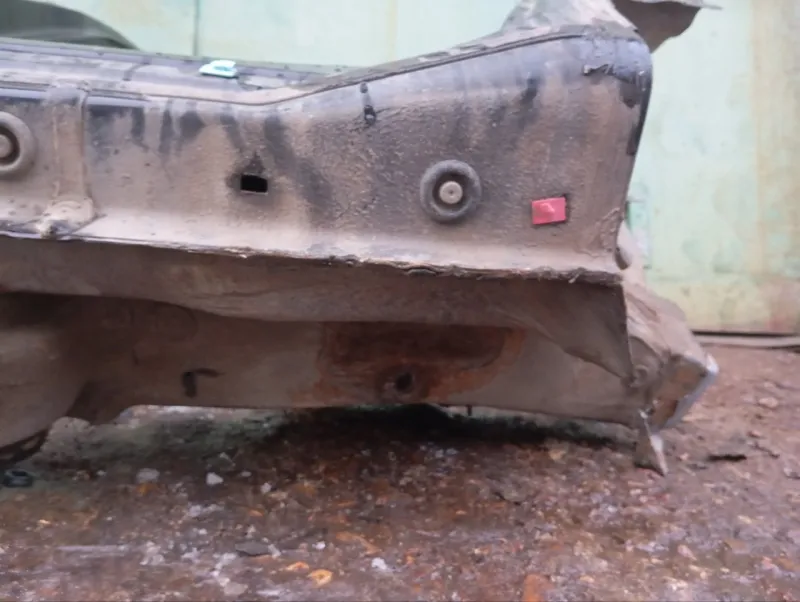 Порог с центральной стойкой