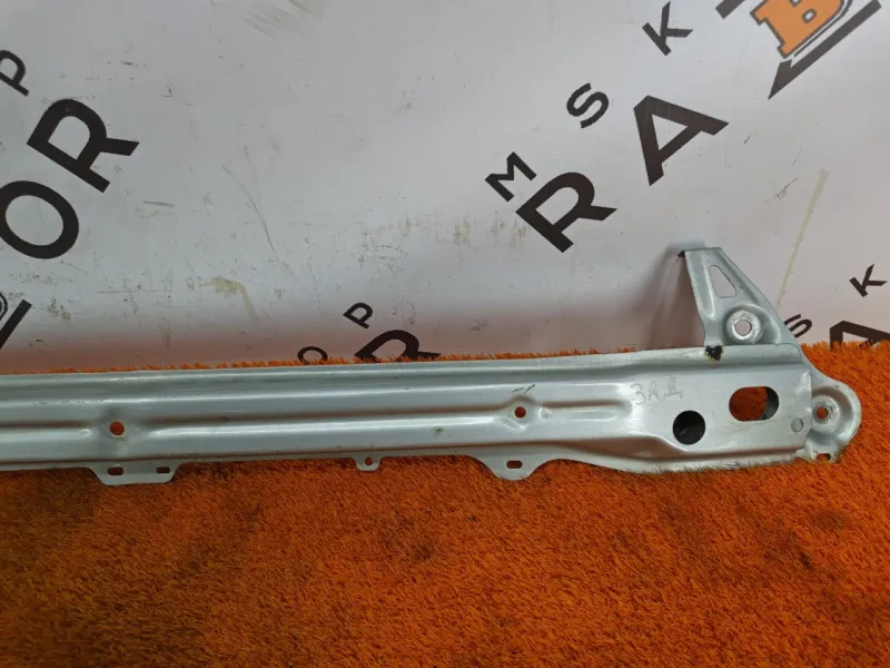 Усилитель бампера