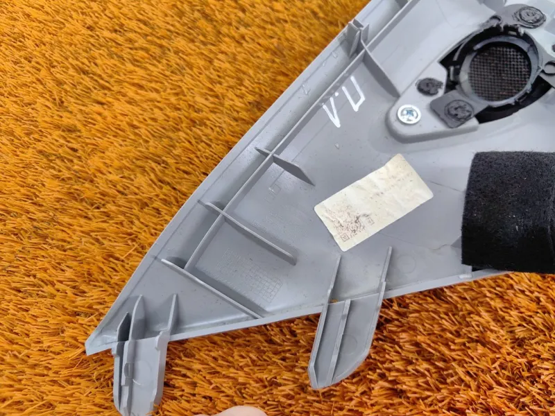 Накладка на стойку кузова