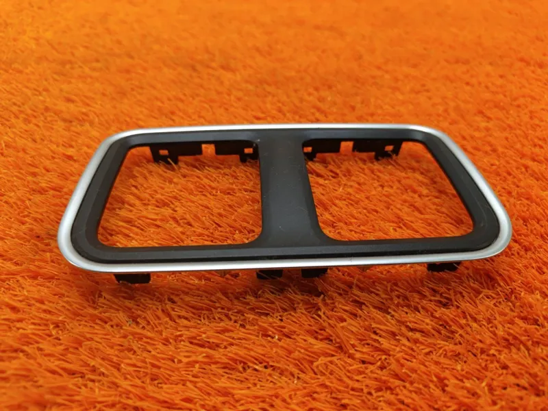 Накладка центральной консоли