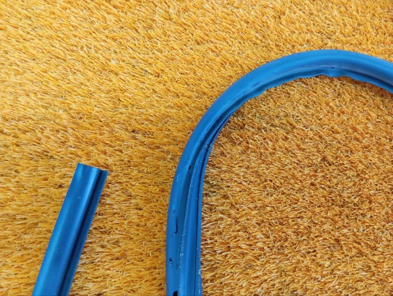 Уплотнитель двери