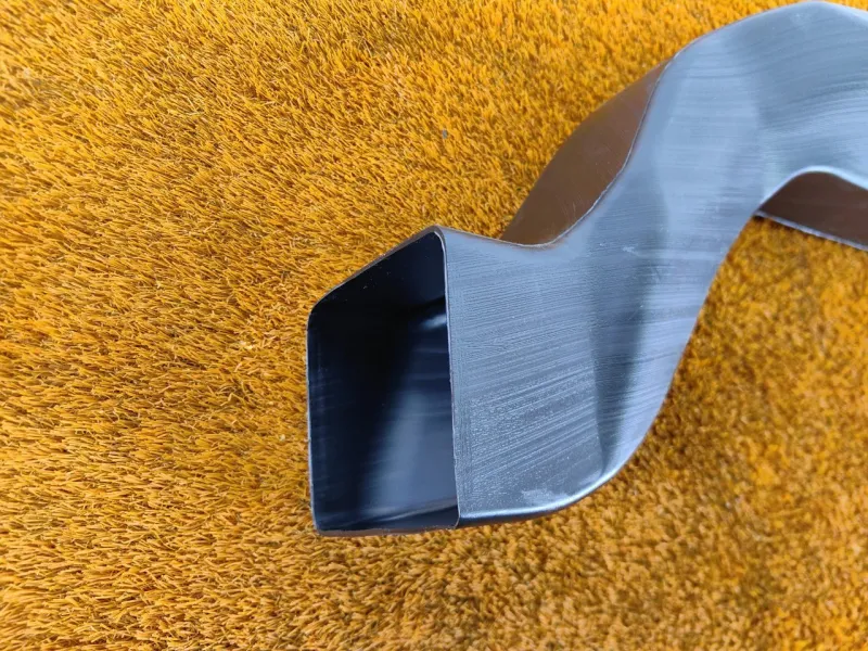 Воздуховод салона