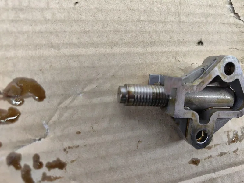 Натяжитель цепи ГРМ