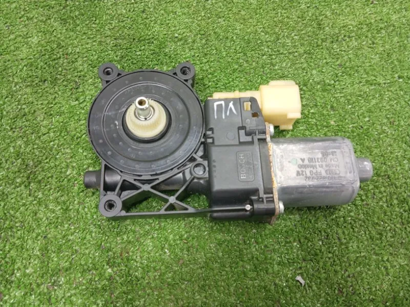 Мотор стеклоподъемника