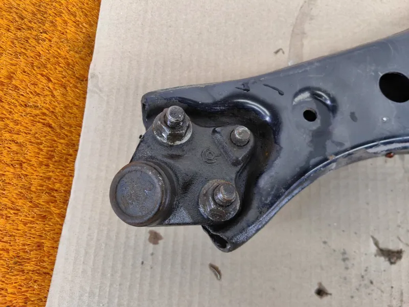 Рычаг подвески