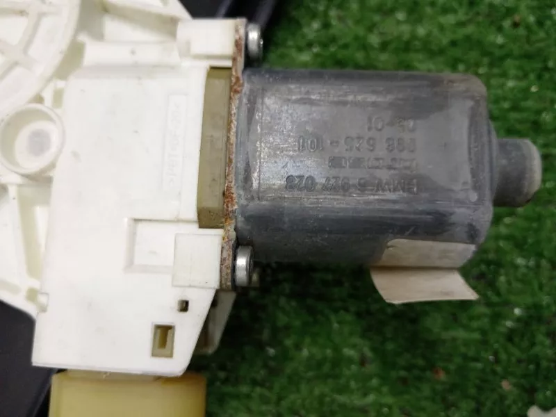 Стеклоподъемник BMW 3-Series 2005 51337140587 E90, передний правый