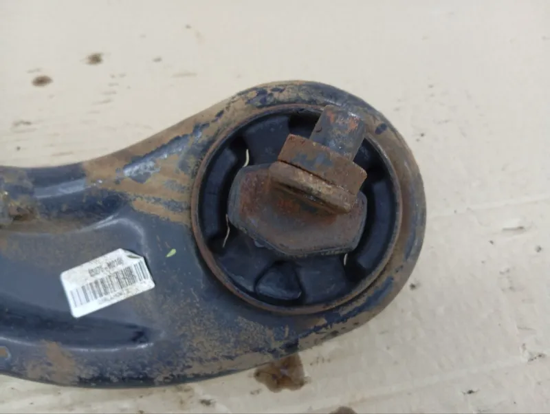 Рычаг продольный